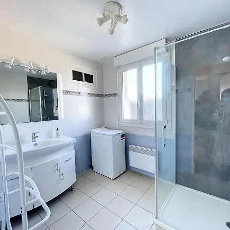 Maison Paisible Proche De La Avec Jardin Et Equipements Complets - Fr-1-361-491 Casa vacanze Carolles
