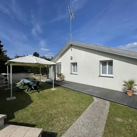 Maison Paisible Proche De La Avec Jardin Et équipements Complets - Fr-1-361-491 *