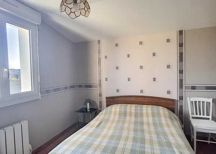 度假居 Maison Paisible Proche De La Avec Jardin Et Equipements Complets - Fr-1-361-491 *