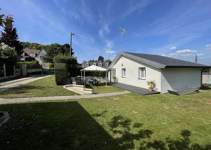 Maison Paisible Proche De La Avec Jardin Et Equipements Complets - Fr-1-361-491 度假居 *